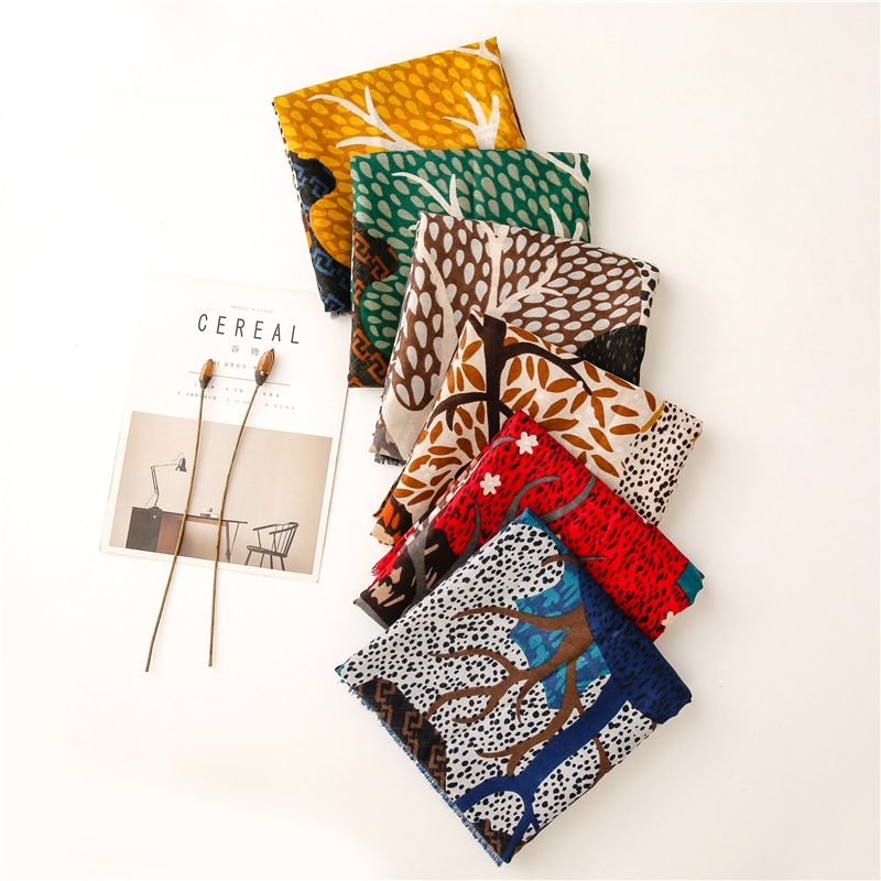 LI-11949 scarf - Red