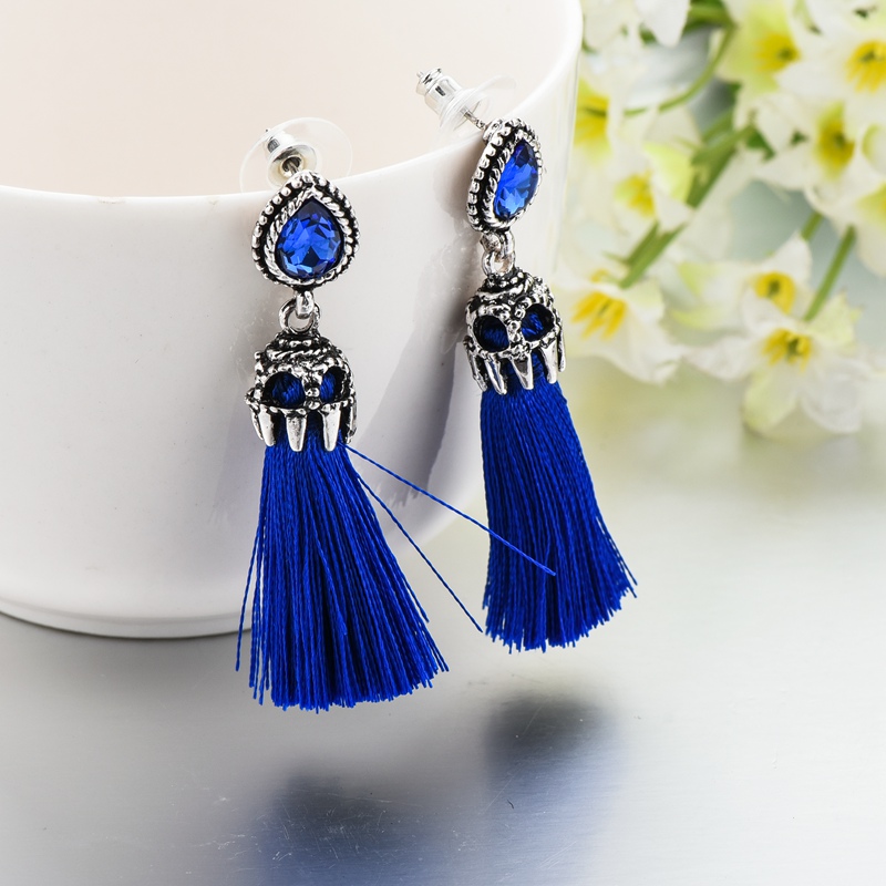 WM-2528 Earrings - White