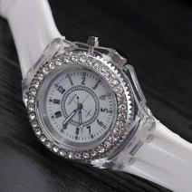 LU-4684 Watch - White